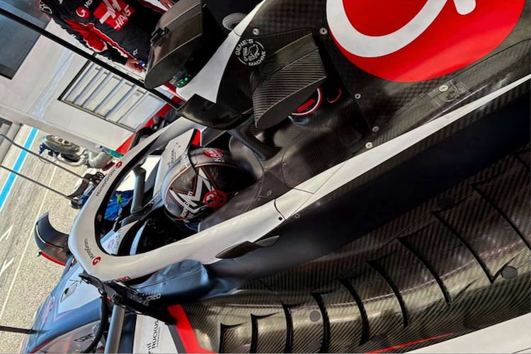 Kamui Kobayashi im Haas-Rennwagen