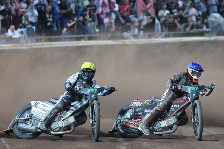 Erik Riss (l.) hier im Kampf mit Jan Kvech