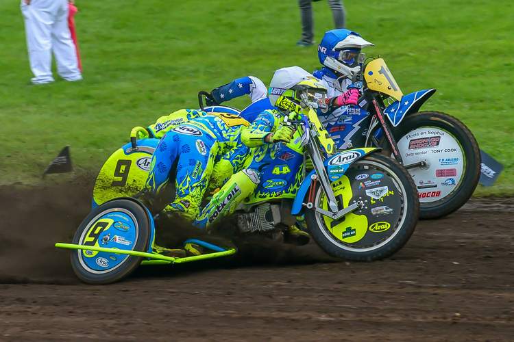 Kampf um Platz 1: Detz/Portijk (innen) und Godden/Smith