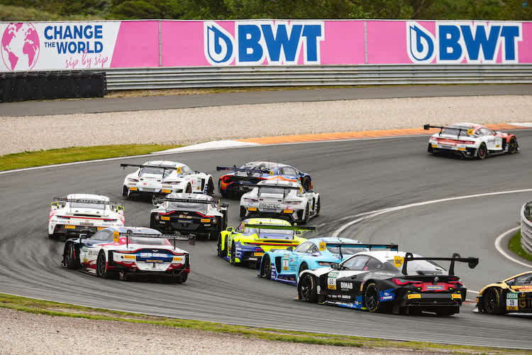 Am Sonntag starten die Piloten des ADAC GT Masters in den 250. Meisterschaftslauf