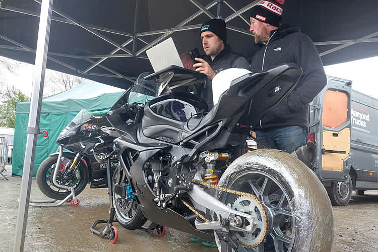 Michael Dunlop bei der Suche nach der optimalen Abstimmung