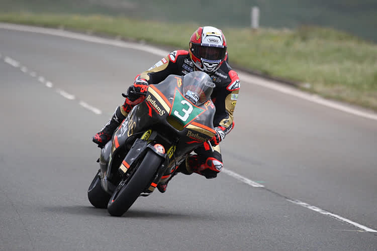 Michael Rutter auf seiner Supertwin-Yamaha