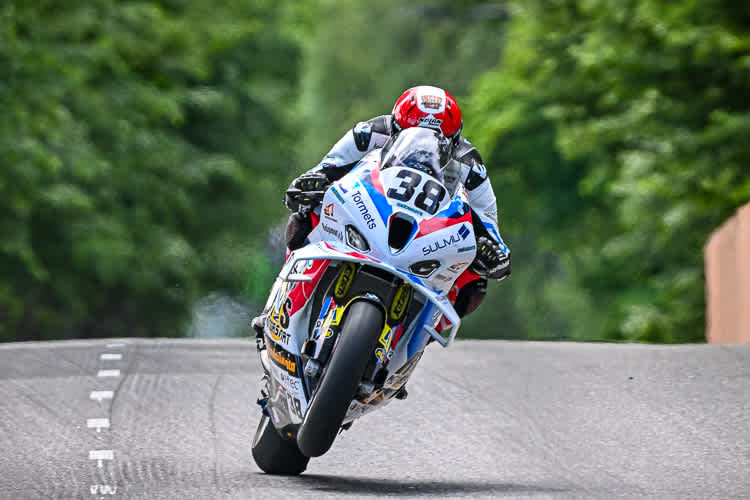 Erno Kostamo gewinnt in Imatra in überlegener Manier