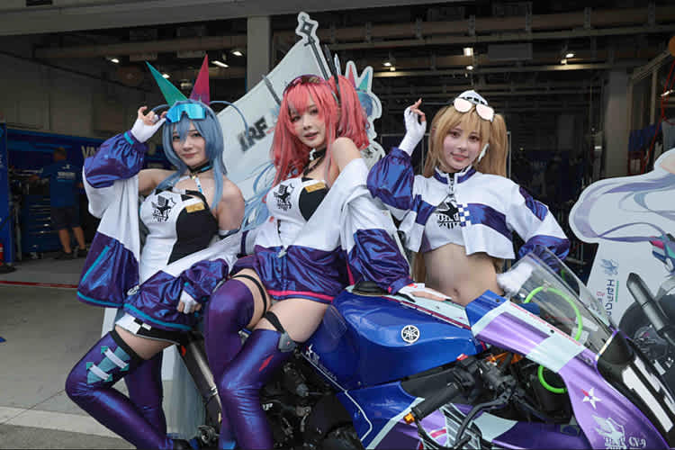 Nicht nur die Fahrer stehen in Japan im Mittelpunkt des Interesses