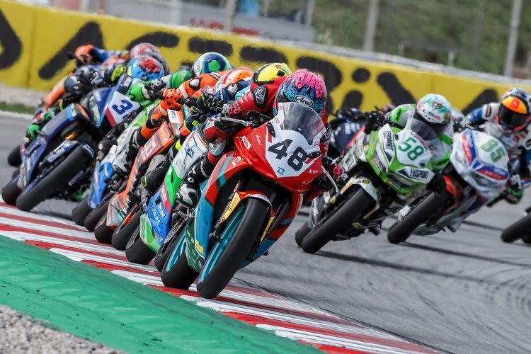 Die 300er-Rennen in Barcelona waren hart umkämpft	