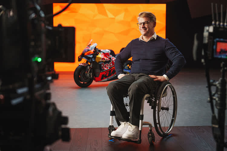 Red Bull KTM Factory Racing geht mit Pit Beirer in die 8. MotoGP-Saison.