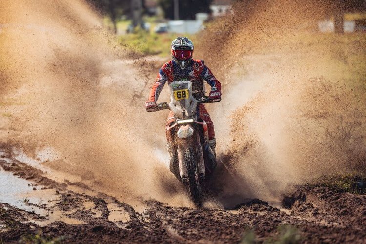 Der junge Tosha Schareina zog am ersten Tag der Rallye Transiberico mächtig am Kabel