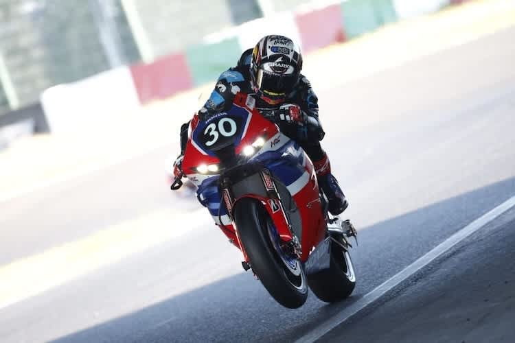 Johann Zarco auf der Langstrecken-CBR mit Bridgestone Reifen