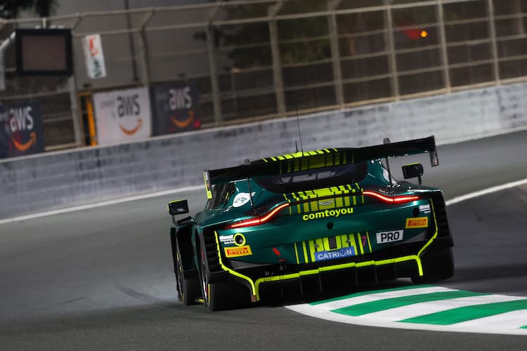 Comtoyou Racing führt die Meisterschaft vor dem Finale in Jeddah an