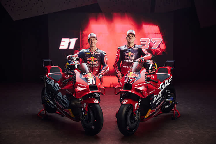 Die Moto2-Weltmeister der letzten zwei Jahre vereint in einem Team: Fernández und Acosta.