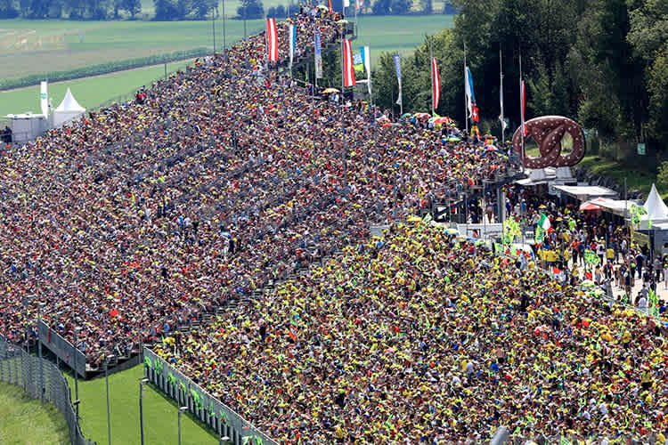 Volle Tribünen auf dem Red Bull Ring: MotoGP ist ein absoluter Publikums-Magnet.