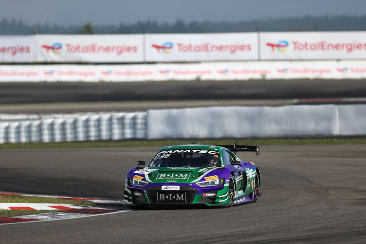 Eastalent Racing beim GT World Challenge Europe-Debüt auf dem Nürburgring