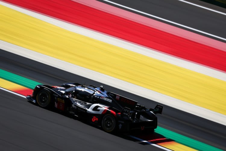 Im Toyota GR010 Hybrid sitzen nur Brendon Hartley und Ryo Hirakawa