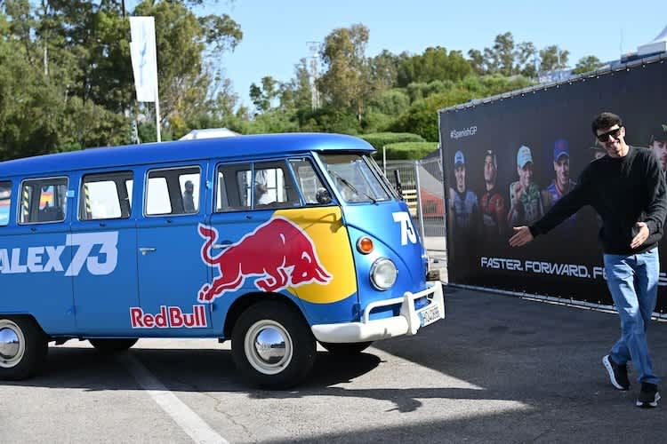 Alex Marquez mit seiner Alexneta