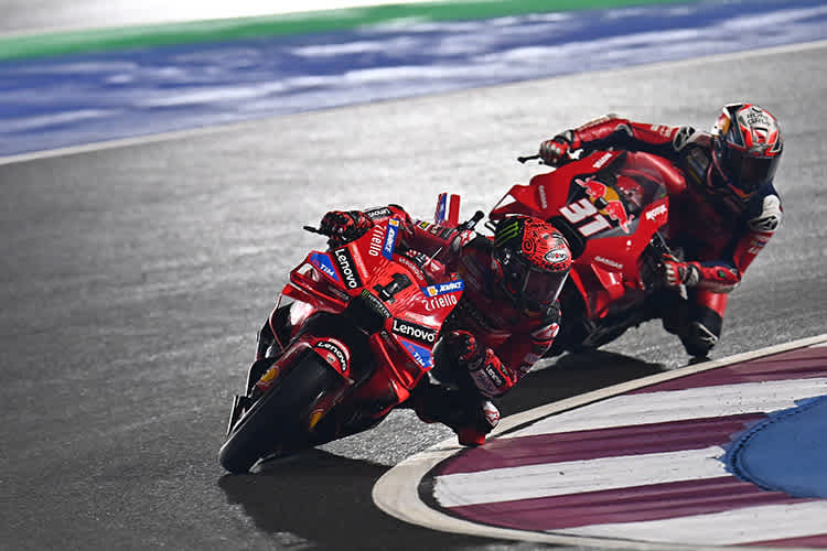 Pecco Bagnaia: Mit Pedro Acosta einen schnellen Lerner im Rücken.