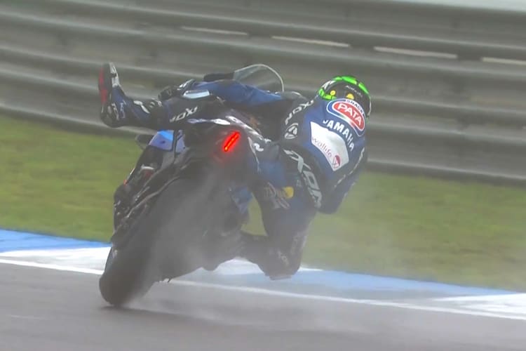 Remy Gardner blieb auf seiner Yamaha R1 sitzen