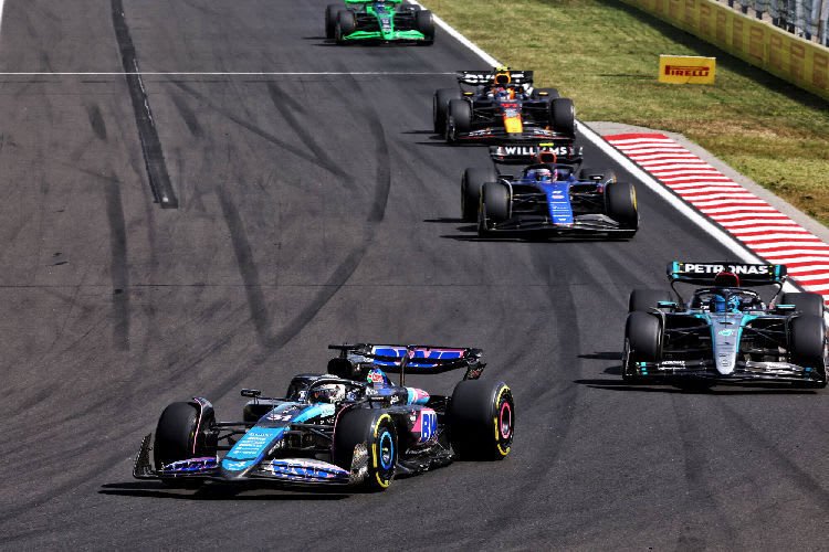 Alpine fährt aktuell mit Werksmotor