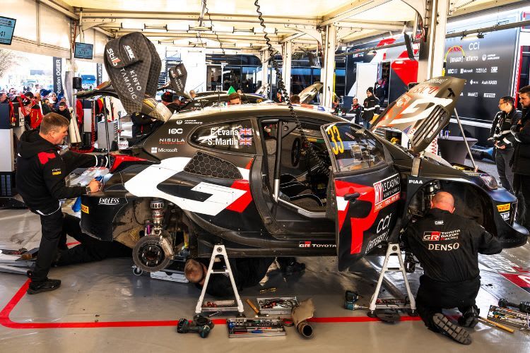 WRC-Teams installieren nach Problemen bei der Akropolis-Rallye neu die von Hersteller ATL modifzierten FT5-Sicherheitstanks