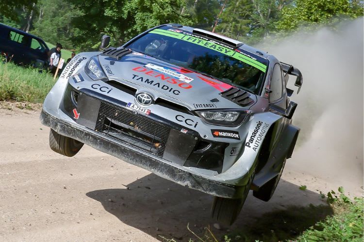 Viel Schotterterrain und spektakuläre Sprünge: Die Rallye Estland fordert Auto und Fahrer ungemein