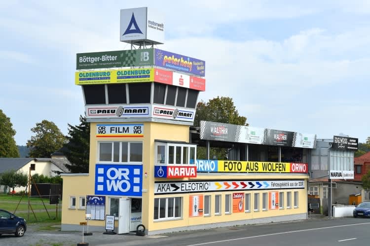 Der alte Start- und Zielturm am Schleizer Dreieck