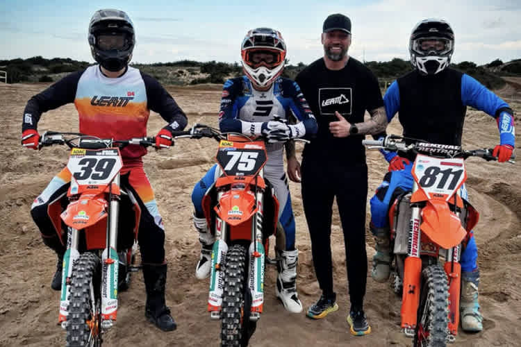 Marc de Reuver trainiert mit seinen 3 Schützlingen auf Sardinien