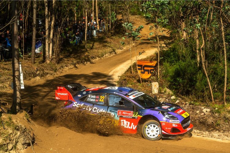 Ford-Rückkehrer Martiņs Sesks lag beim Shakedown vorne