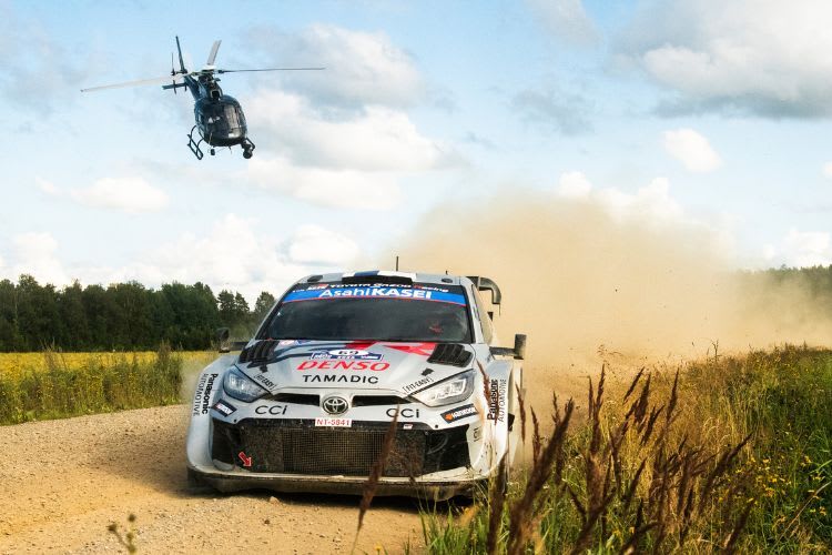 Kalle Rovanperä kam nach harziger erster Saisonhälfte bei der Rallye Finnland wieder richtig in Schwung und steht vor seinem ersten Saisonsieg