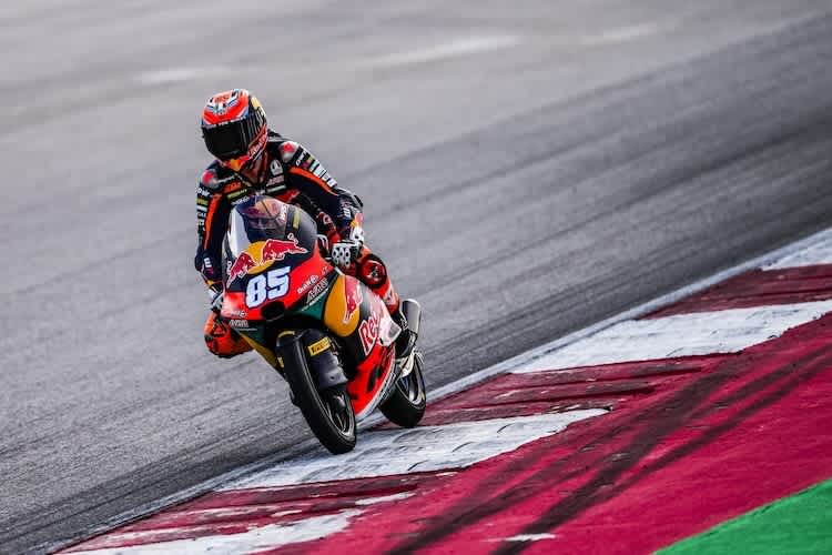 Jetzt wird es ernst. Bislang durfte Xabi Zurutuza auf der Moto3-KTM des Ajo-Teams nur testen. Am kommenden Wochenende steht dann der erste GP auf dem Plan