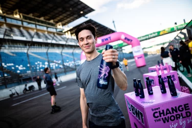 Jack Aitken auf Platz eins