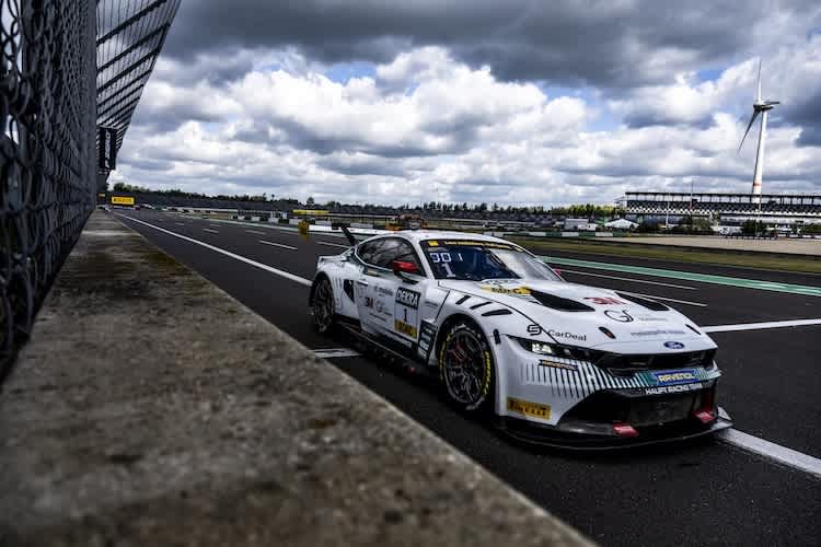 Siegt der Ford Mustang GT3 in seinem ersten ADAC GT Masters-Rennen?