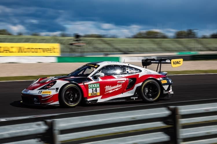 Sieg beim Debüt für Razoon - more than racing