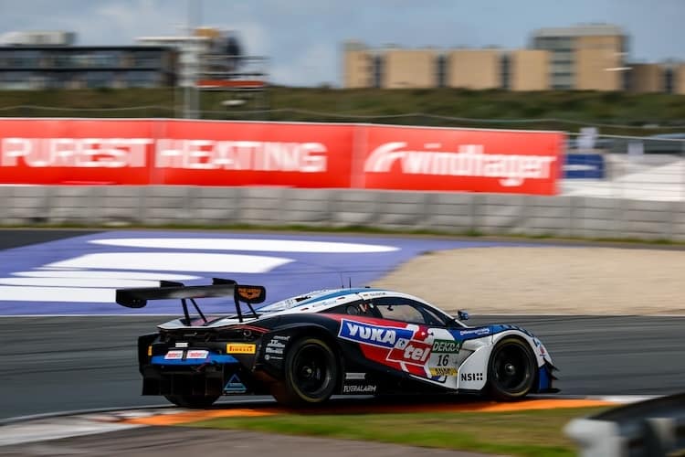 Timo Glock im Dörr Motorsport McLaren