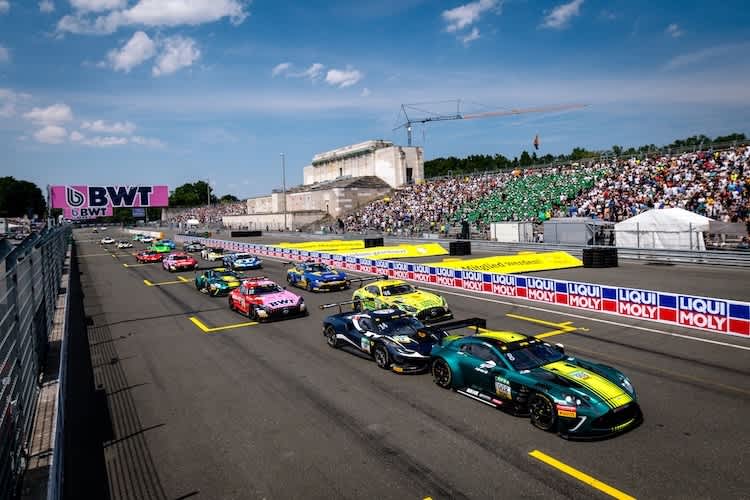 Nicolas Baert überraschte im Comtoyou Aston Martin