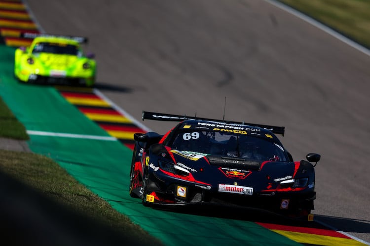 Thierry Vermeulen im Verstappen.com Ferrari