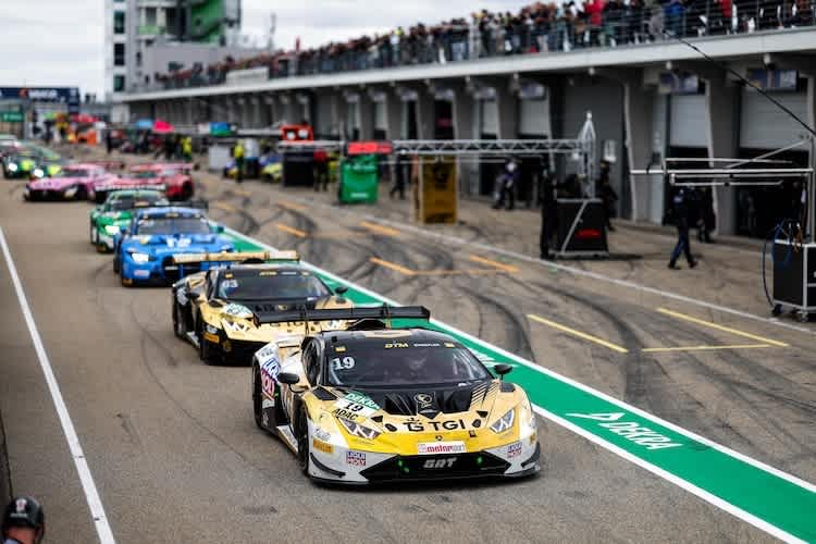 Rennauto oder Lastwagen? Der Lamborghini Huracán GT3 schleppt satte 110 Kilogramm Zusatzgewicht mit