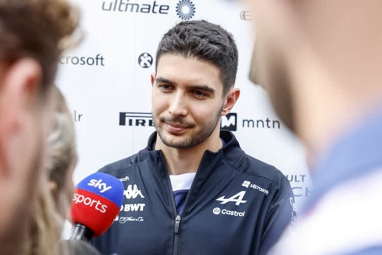 Esteban Ocon wurde von Haas-Teamchef Ayao Komatsu überzeugt