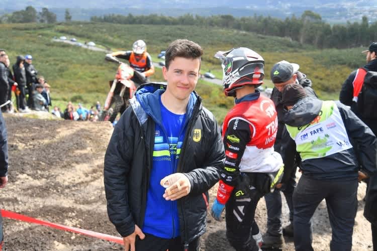 Jeremy Sydow verletzte sich in Portugal an seiner linken Hand