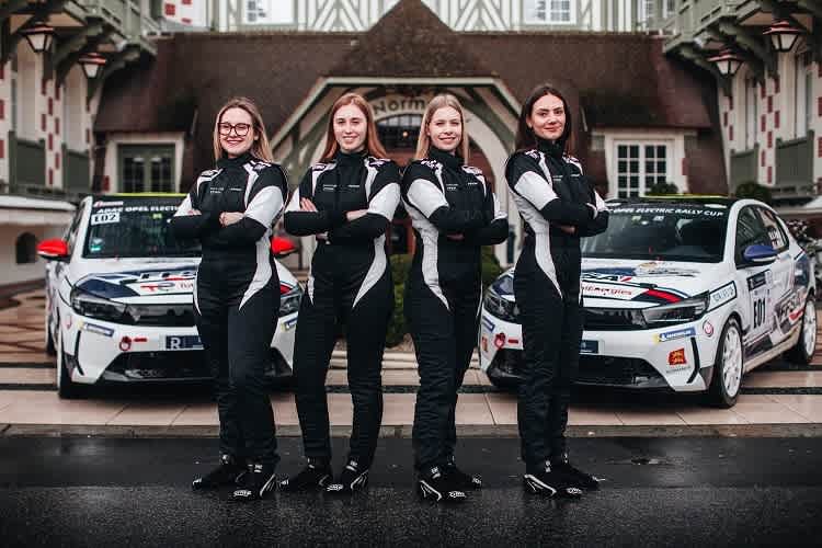 Die zwei FFSA-Damenteams