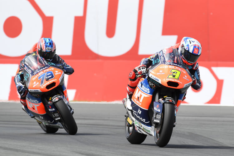 Ein Sinnbild: Sergio Garcia vor seinem Teamkollegen Ai Ogura