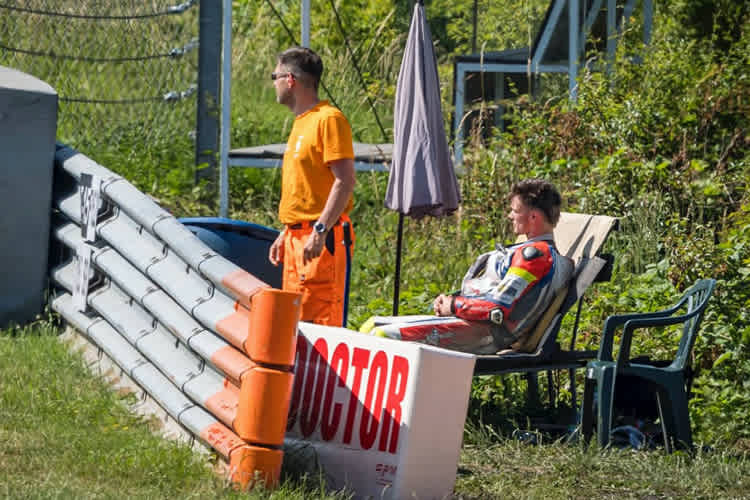 Dirk Geiger (re.) hat Pause