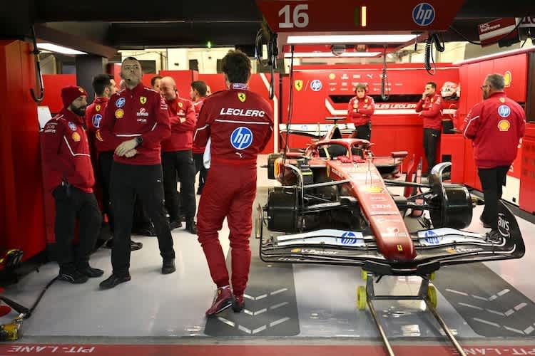 Beim Stromausfall an der Strecke konnte bei Ferrari nur mit Notstromlicht gearbeitet werden, gefahren wurde eine Stunde lang nicht