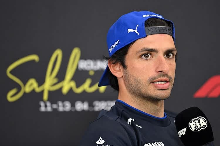 Carlos Sainz sprach in Bahrain über eine hohe Strafe, die er im Rennen zuvor aufgebrummt bekam