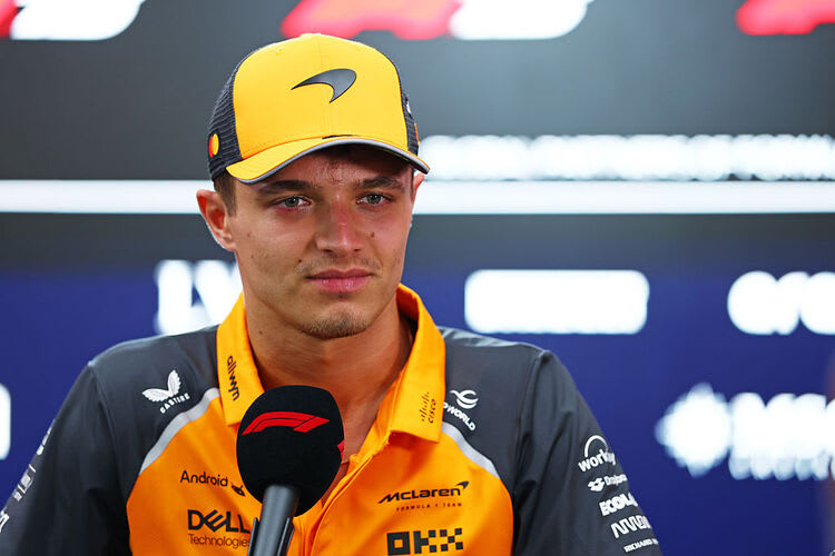 36 Grad in Bahrain: Lando Norris merkte man die Hitze am Medientag an