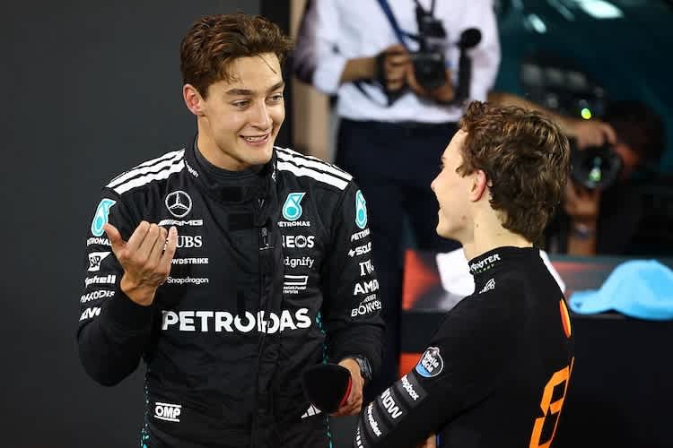 George Russell und Pole-Mann Oscar Piastri (r.) nach der Bahrain-Quali