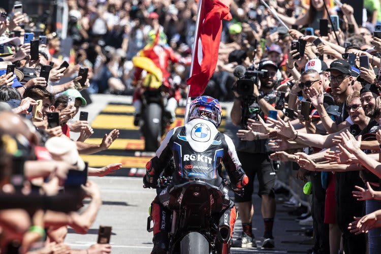 Das Fahrerlager in Misano ist immer überfüllt