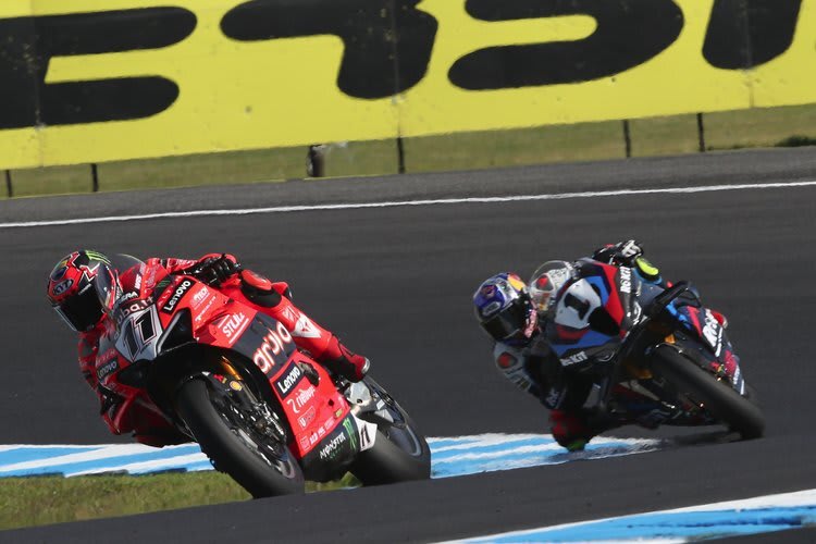 Nicolo Bulega zog Toprak Razgatlioglu im FP2 zu einer schnellen Zeit