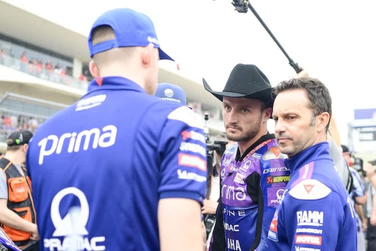 Kurz vor Start des US-GP: Gino Borsoi bei Jack Miller