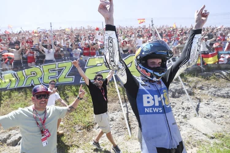 Überglücklich und fassungslos: Alex Marquez