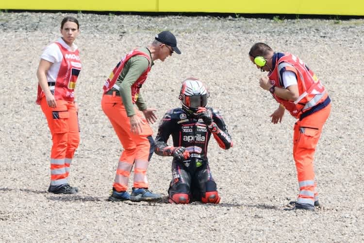 Marco Bezzecchi stürzte in Kurve 1