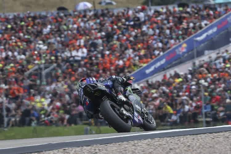 Alex Rins auf der Suche nach Traktion am Sachsenring